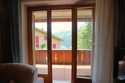 Ein allgemeiner Bergblick oder ein Berglick von der Ferienwohnung aus