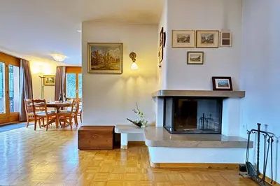 Ein Sitzbereich in der Unterkunft Chalet Miravalle 3