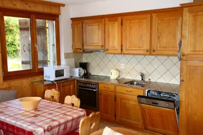 Küche/Küchenzeile in der Unterkunft Balcons du Soleil Y3 310 - QUIET appartement 6 pers
