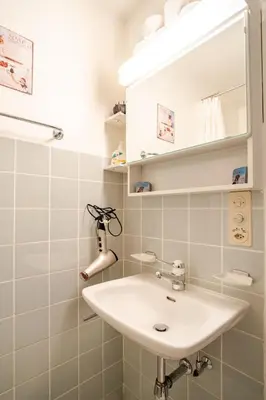 Ein Badezimmer in der Unterkunft Cozy central apartment at a fantastic price!