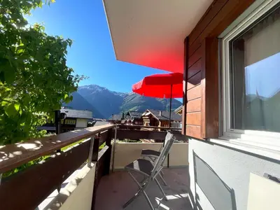 Ein allgemeiner Bergblick oder ein Berglick von der Ferienwohnung aus