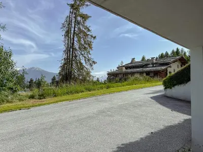Ein allgemeiner Bergblick oder ein Berglick von der Ferienwohnung aus