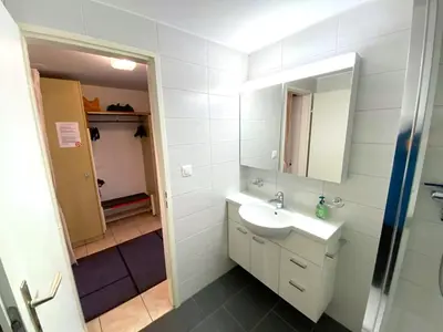 Ein Badezimmer in der Unterkunft Adler 88 - in der Nähe von Torrent, super Aussicht!
