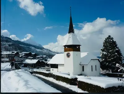 Ein allgemeiner Bergblick oder ein Berglick von der Ferienwohnung aus