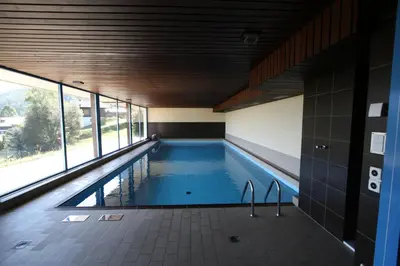 Der Swimmingpool an oder in der Nähe von Résidence Arnica 3 pièces