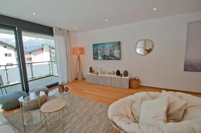 Ein Sitzbereich in der Unterkunft Chalet Sunnustrahl