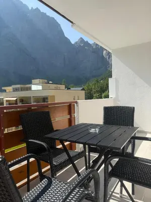 Ein allgemeiner Bergblick oder ein Berglick von der Ferienwohnung aus