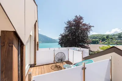 Ein allgemeiner Bergblick oder ein Berglick von des Hotels aus