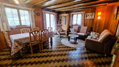 Ein Sitzbereich in der Unterkunft Chalet Lu Verzache 5 personnes