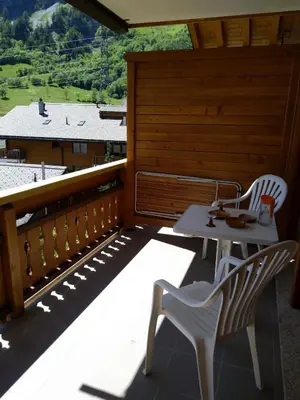 Ein allgemeiner Bergblick oder ein Berglick von der Ferienwohnung aus