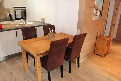 Küche/Küchenzeile in der Unterkunft Bon Repos - Cosy avec terrasse Evolene