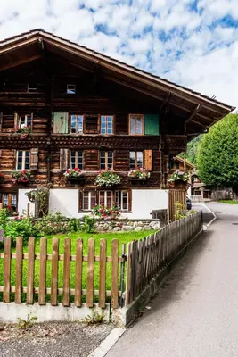 Das Gebäude in dem sich die Ferienwohnung befindet