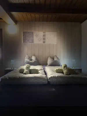 Ein Bett oder Betten in einem Zimmer der Unterkunft Appartment Happy Life - Wimmis - near Spiez-Thun- Interlaken