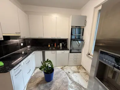 Küche/Küchenzeile in der Unterkunft swisscheapholiday apartment
