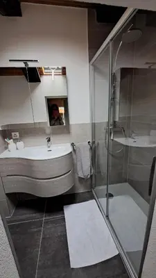 Ein Badezimmer in der Unterkunft Chalet Bernadette