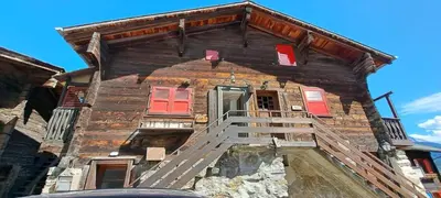 Das Gebäude in dem sich die Ferienwohnung befindet