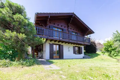 Das Gebäude in dem sich das Chalet befindet