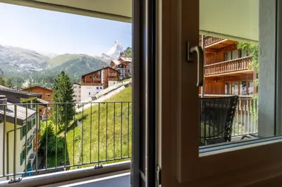 Ein allgemeiner Bergblick oder ein Berglick von der Ferienwohnung aus
