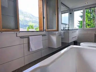 Ein Badezimmer in der Unterkunft Apartment Galliweidli by Interhome