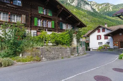 Ein allgemeiner Bergblick oder ein Berglick von der Ferienwohnung aus
