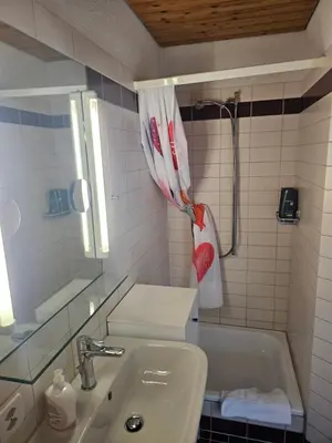 Ein Badezimmer in der Unterkunft Lake Lodge