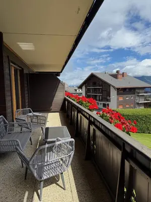 Ein Balkon oder eine Terrasse in der Unterkunft Cosy Apartment Lac de la Moubra