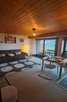 Ein Sitzbereich in der Unterkunft Très joli studio au centre de la station