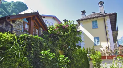 Das Gebäude in dem sich die Ferienwohnung befindet