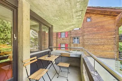 Ein Balkon oder eine Terrasse in der Unterkunft Cozy Single Suite in the Heart of Saas-Fee