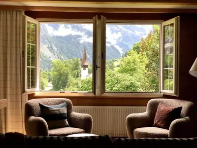 Ein allgemeiner Bergblick oder ein Berglick von der Ferienwohnung aus