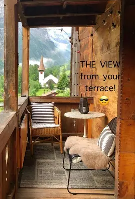 Ein allgemeiner Bergblick oder ein Berglick von der Ferienwohnung aus
