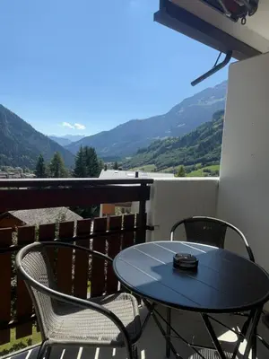 Ein allgemeiner Bergblick oder ein Berglick von der Ferienwohnung aus