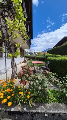 Ein allgemeiner Bergblick oder ein Berglick von der Ferienwohnung aus