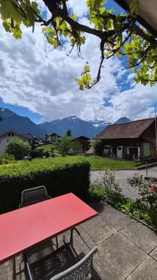 Ein allgemeiner Bergblick oder ein Berglick von der Ferienwohnung aus