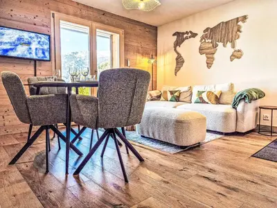 Ein Sitzbereich in der Unterkunft Apartment Beauregard by Interhome