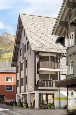 Ein allgemeiner Bergblick oder ein Berglick von der Ferienwohnung aus