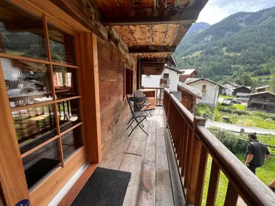 Ein allgemeiner Bergblick oder ein Berglick von der Ferienwohnung aus