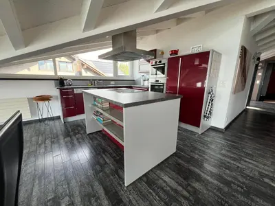 Küche/Küchenzeile in der Unterkunft Dachwohnung mit Balkon am Brienzersee, Brienz BE