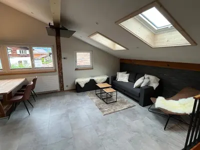Ein Sitzbereich in der Unterkunft Mountain Homes - Summit Studio