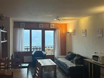 Ein Sitzbereich in der Unterkunft Apartment in Veysonnaz with pool