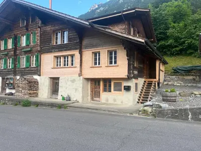 Das Gebäude in dem sich die Ferienwohnung befindet