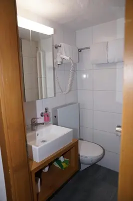 Ein Badezimmer in der Unterkunft Gasthaus zum Sternen