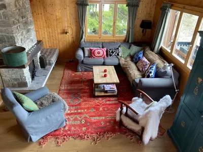 Ein Sitzbereich in der Unterkunft Chalet Belland