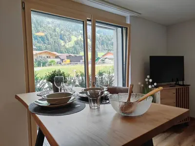 TV/Unterhaltungsangebot in der Unterkunft Blausee 5min / Interlaken 20min / gratis Parkplatz