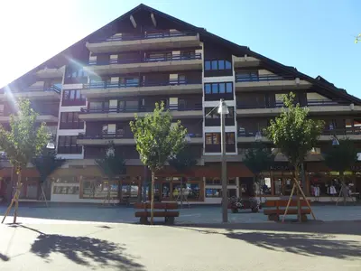 Das Gebäude in dem sich die Ferienwohnung befindet