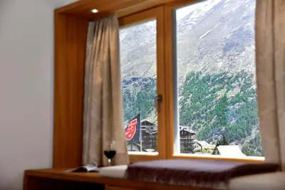 Ein allgemeiner Bergblick oder ein Berglick von des Hotels aus