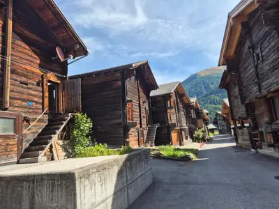 Ein allgemeiner Bergblick oder ein Berglick von der Ferienwohnung aus