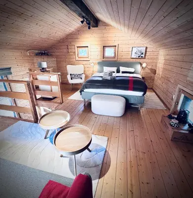 Ein Sitzbereich in der Unterkunft Hüttli Chalet Weitblick 10 Minuten zur Skigondel und Aletschgletscher