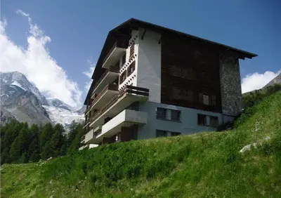 Ein allgemeiner Bergblick oder ein Berglick von der Ferienwohnung aus