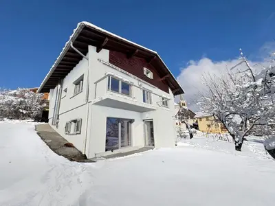 Modern Home for 8 near Crans-Montana - Terrace - Fireplace im Winter